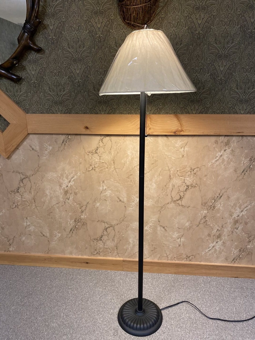 Cal Lighting - BO-904FL-OW - Floor Lamp