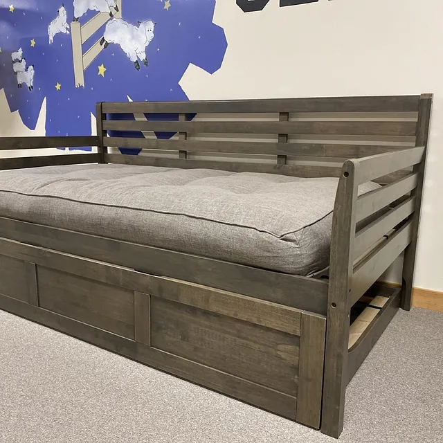 Daybeds & Trundles