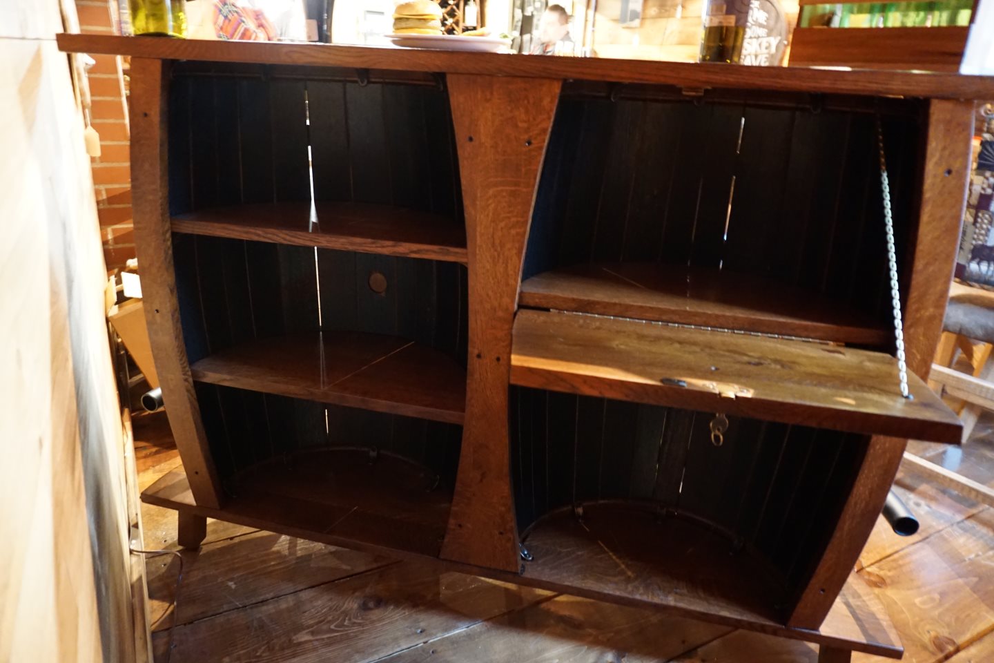 Amish - Whiskey Barrel Bar w/Quartersawn White Oak Top