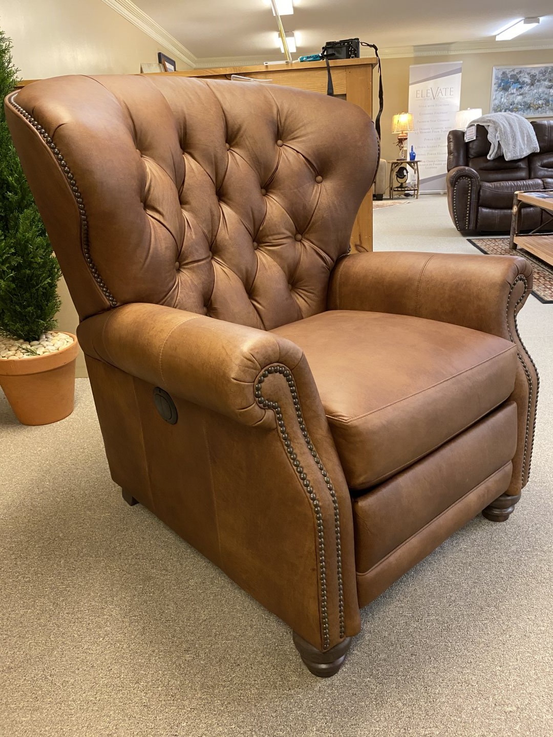 Smith Brothers - 522-38 Power Recliner