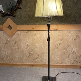 Cal Lighting - BO-2443FL - Madison Floor Lamp