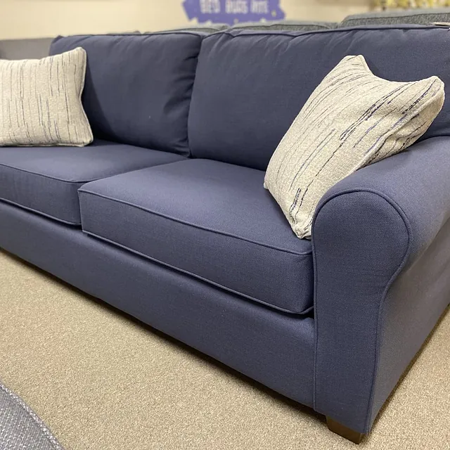 Best Home Furnishings Shannon Sleeper