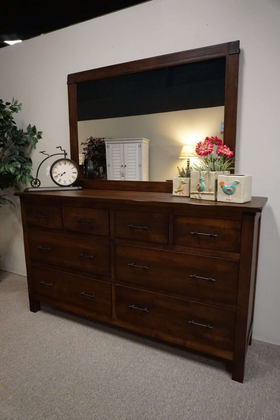 Daniels Amish - Wildwood Collection Dresser & Mirror
