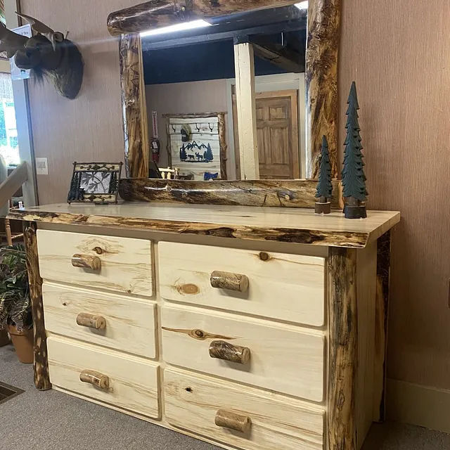 Amish - Aspen Dresser & Mirror