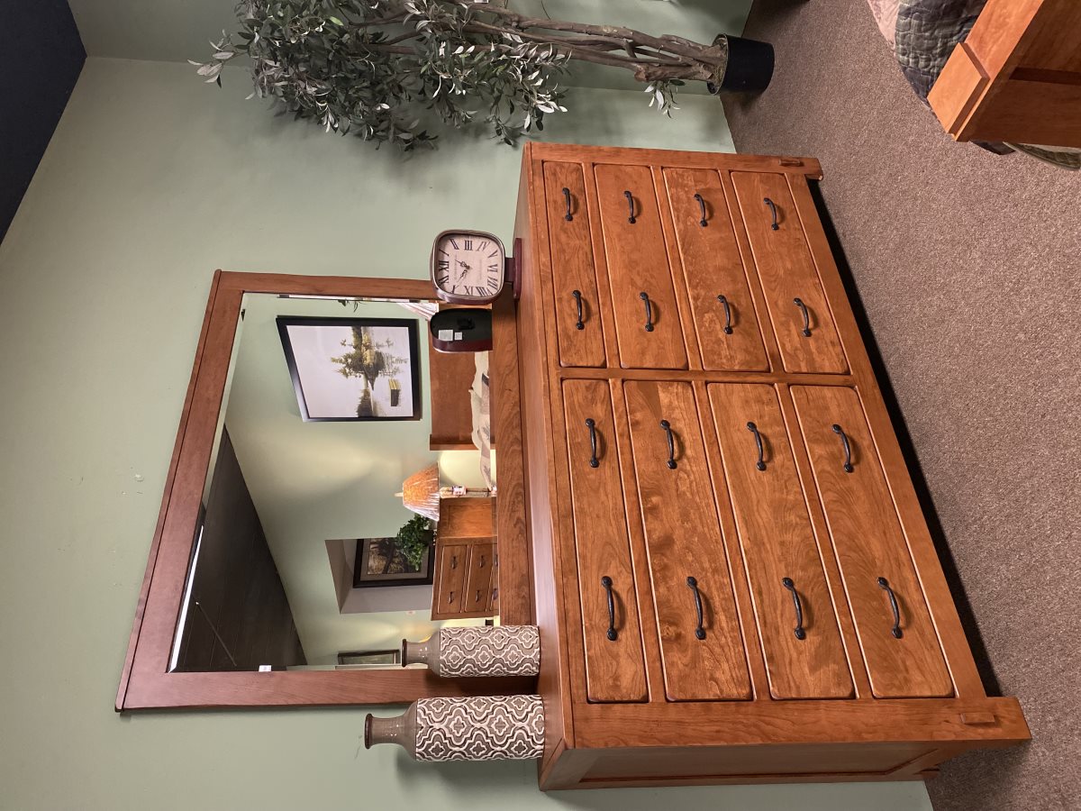 Daniels Amish Cabin Collection Dresser & Mirror