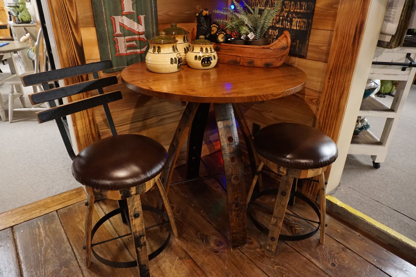 Amish - Barrel Stave Counter Table & Stools 