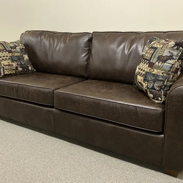 Best Home Furnishings Shannon Sleeper