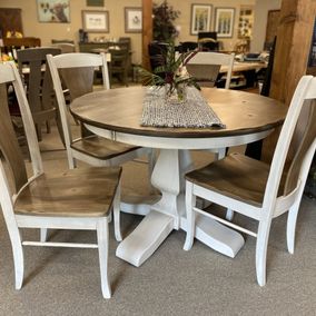 Amish - Ashley Single Pedestal Table & Chairs Solid Wood 