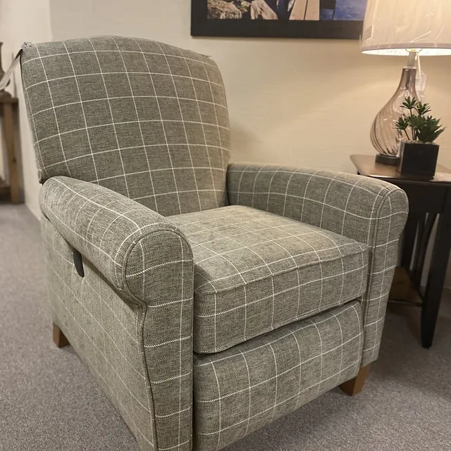 Smith Brothers - 713-38 - Tightback Power Recliner