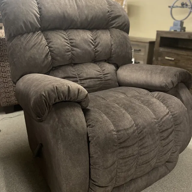 Best Home Furnishings Beast Rake Recliner