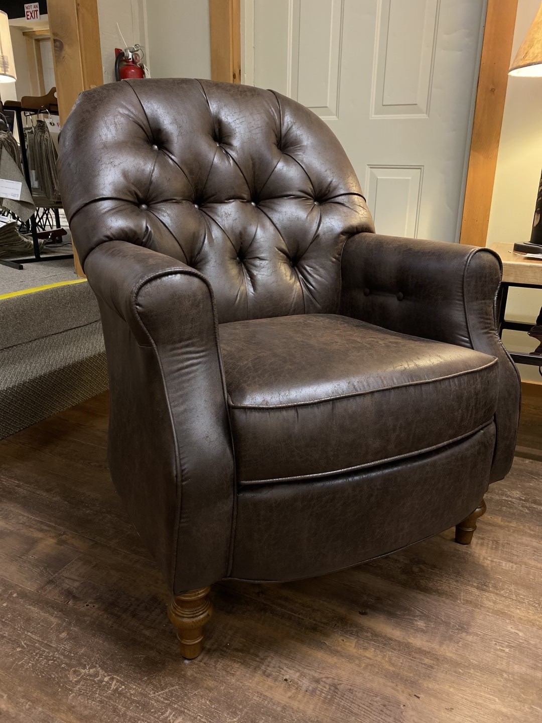 Best Home Furnishings - Truscott Club Chair