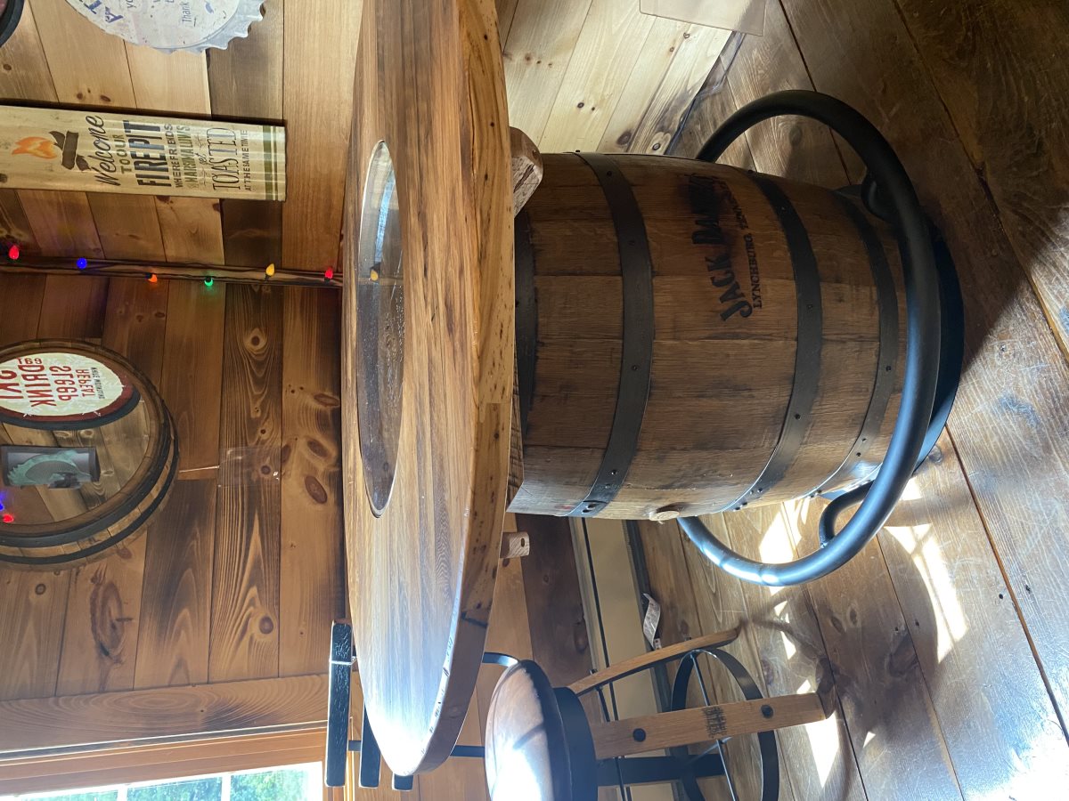 Amish Jack Daniels Whiskey Barrel Table